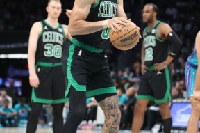 包含塔图姆在拜仁比赛中精彩发挥，战术调整引发热议！的词条